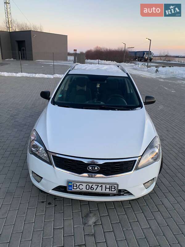 Універсал Kia Ceed 2010 в Красному