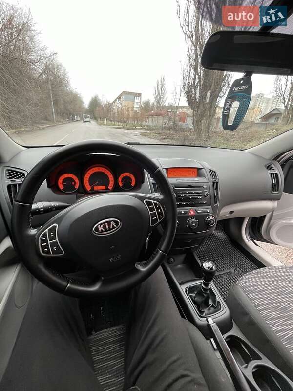 Універсал Kia Ceed 2007 в Кривому Розі