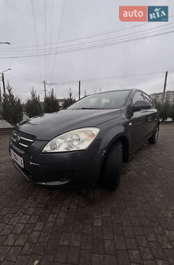 Хэтчбек Kia Ceed 2007 в Полтаве