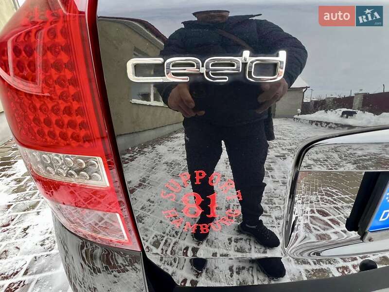 Универсал Kia Ceed 2010 в Умани