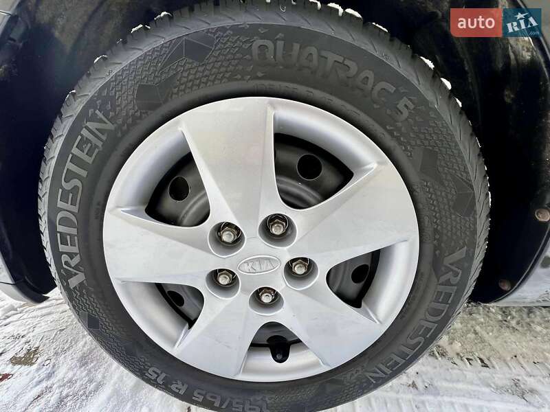 Универсал Kia Ceed 2010 в Умани