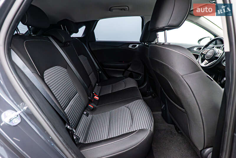 Хэтчбек Kia Ceed 2024 в Киеве