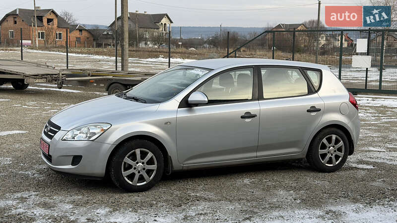 Хэтчбек Kia Ceed 2009 в Калуше фото 3 Хэтчбек Kia Ceed 2009 в Калуше