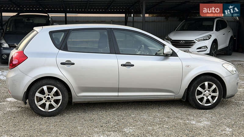 Хэтчбек Kia Ceed 2009 в Калуше фото 7 Хэтчбек Kia Ceed 2009 в Калуше
