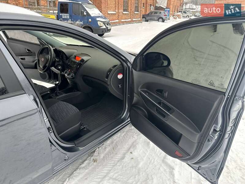 Универсал Kia Ceed 2008 в Житомире