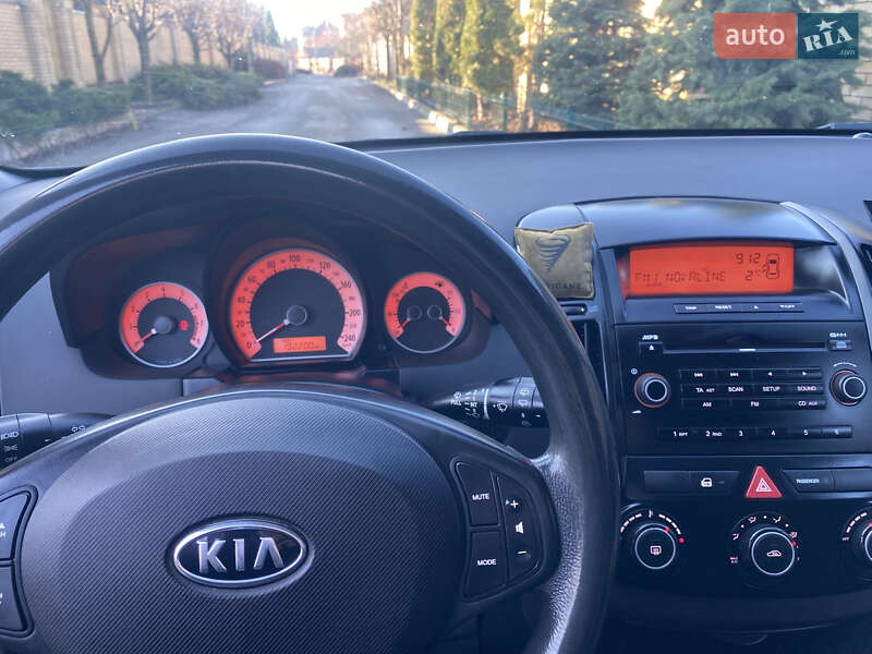 Хэтчбек Kia Ceed 2008 в Харькове