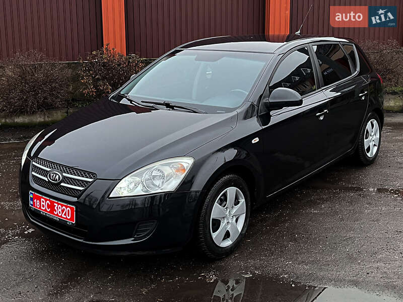 Хэтчбек Kia Ceed 2007 в Черкассах