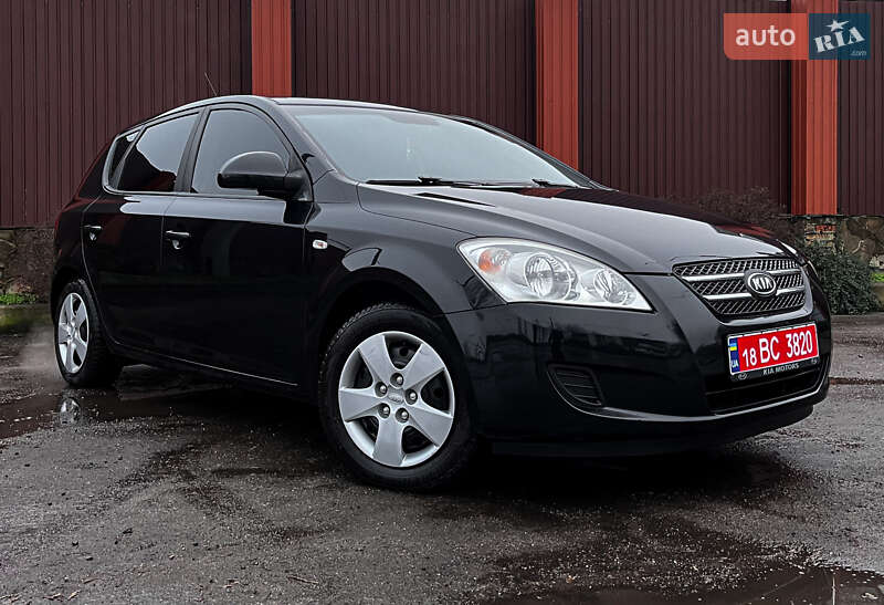 Хэтчбек Kia Ceed 2007 в Черкассах