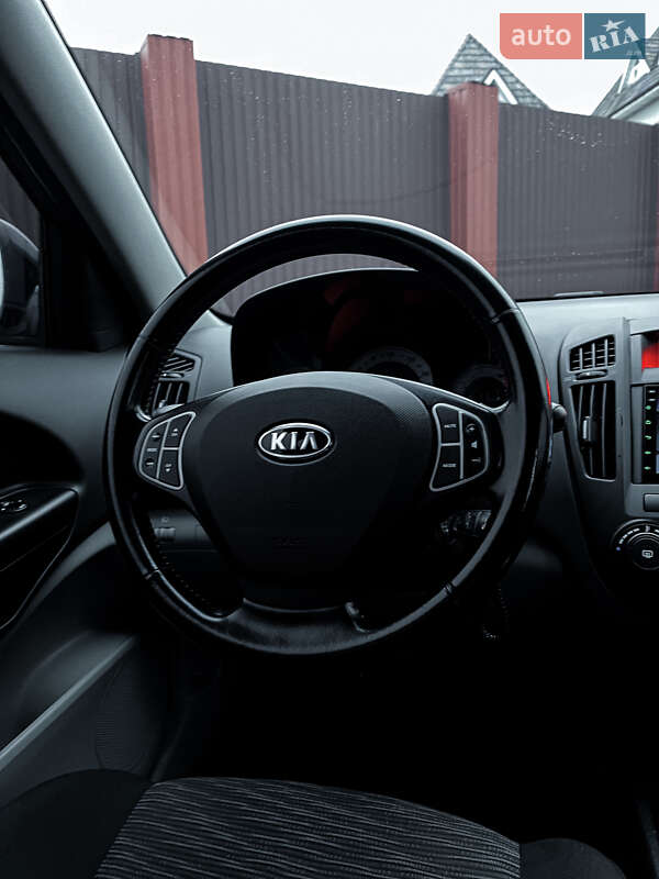 Хэтчбек Kia Ceed 2007 в Черкассах