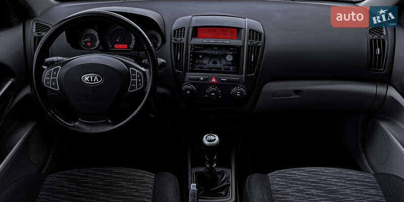 Хэтчбек Kia Ceed 2007 в Черкассах