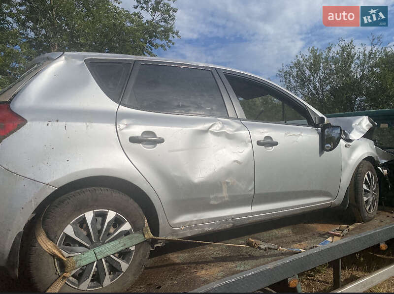 Хетчбек Kia Ceed 2007 в Кривому Розі фото 4 Хетчбек Kia Ceed 2007 в Кривому Розі