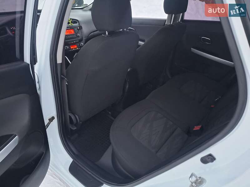 Универсал Kia Ceed 2015 в Шептицькому