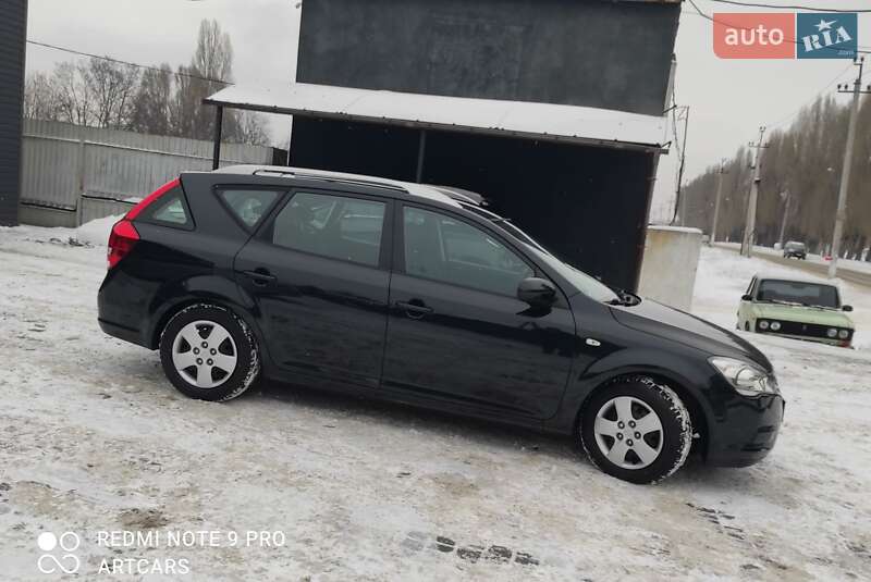 Универсал Kia Ceed 2010 в Каменском