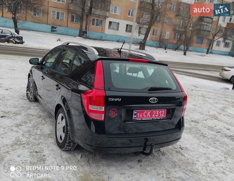 Универсал Kia Ceed 2010 в Каменском