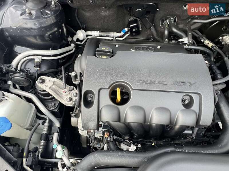 Универсал Kia Ceed 2010 в Каменском