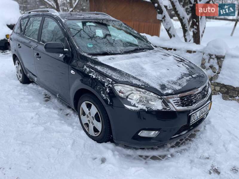 Универсал Kia Ceed 2011 в Збараже