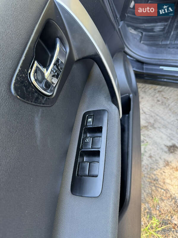 Универсал Kia Ceed 2012 в Остроге