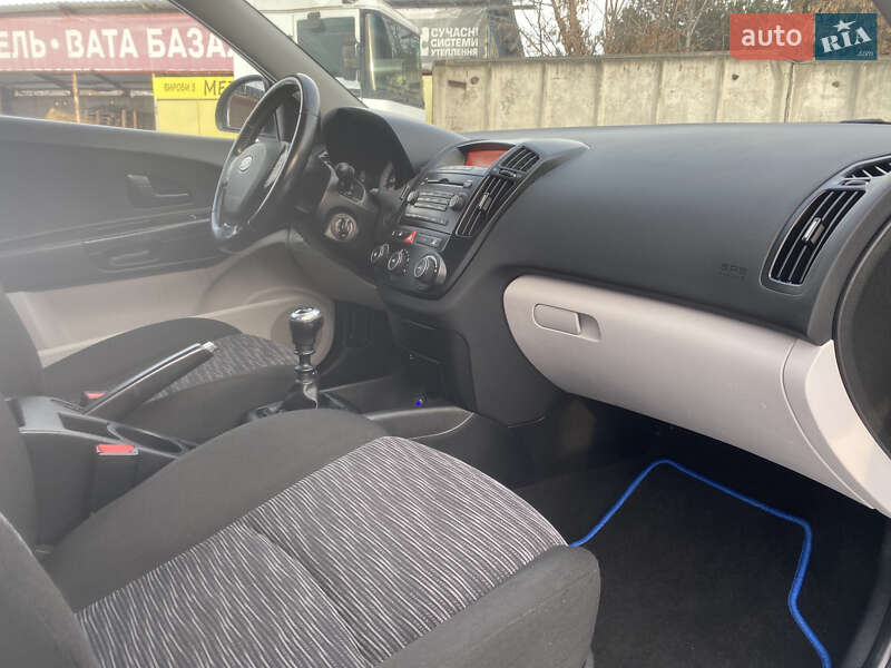 Универсал Kia Ceed 2009 в Белой Церкви