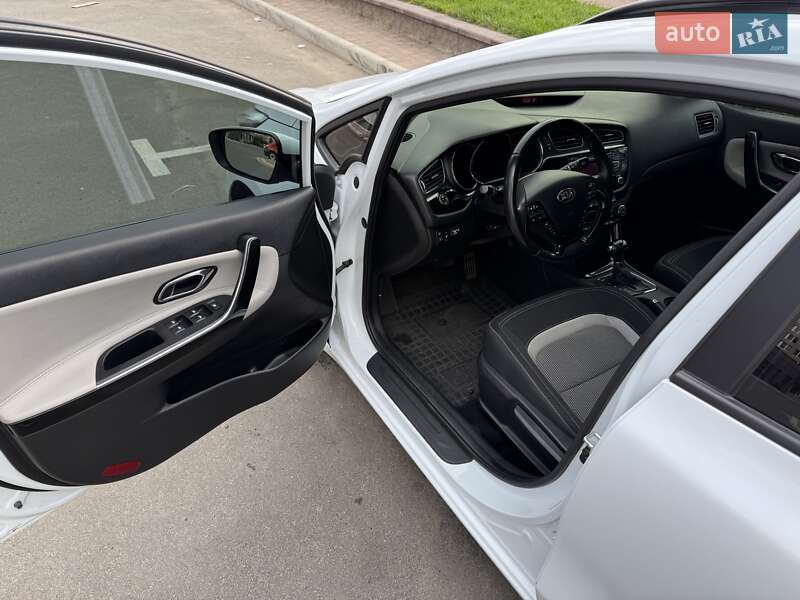 Універсал Kia Ceed 2015 в Києві