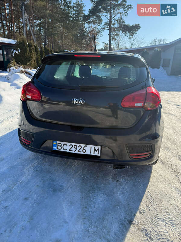 Хетчбек Kia Ceed 2013 в Львові