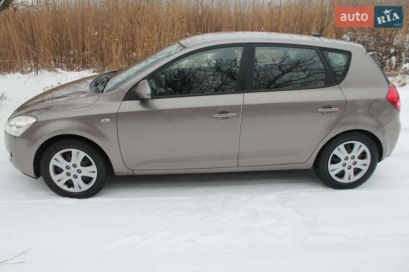 Хетчбек Kia Ceed 2009 в Білій Церкві фото 32 Хетчбек Kia Ceed 2009 в Білій Церкві