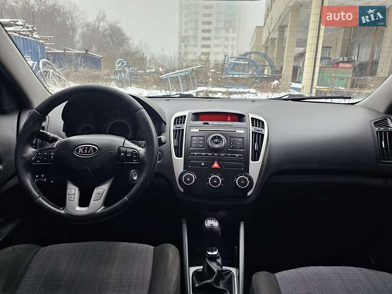 Універсал Kia Ceed 2010 в Києві