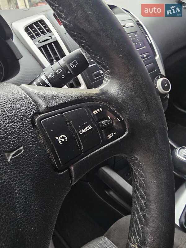 Універсал Kia Ceed 2010 в Києві