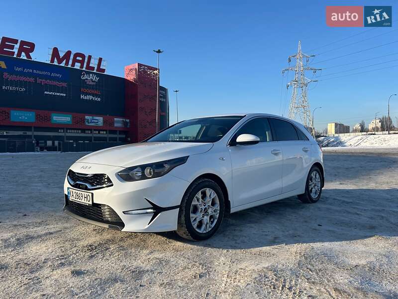 Хетчбек Kia Ceed 2022 в Києві фото 5 Хетчбек Kia Ceed 2022 в Києві