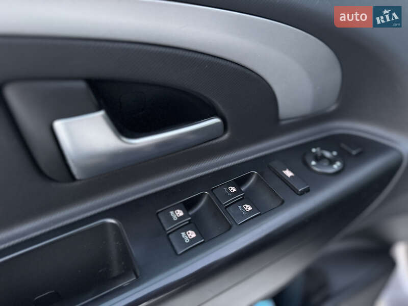 Хетчбек Kia Ceed 2012 в Києві