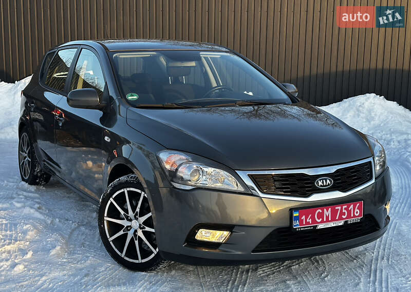 Хэтчбек Kia Ceed 2010 в Дрогобыче
