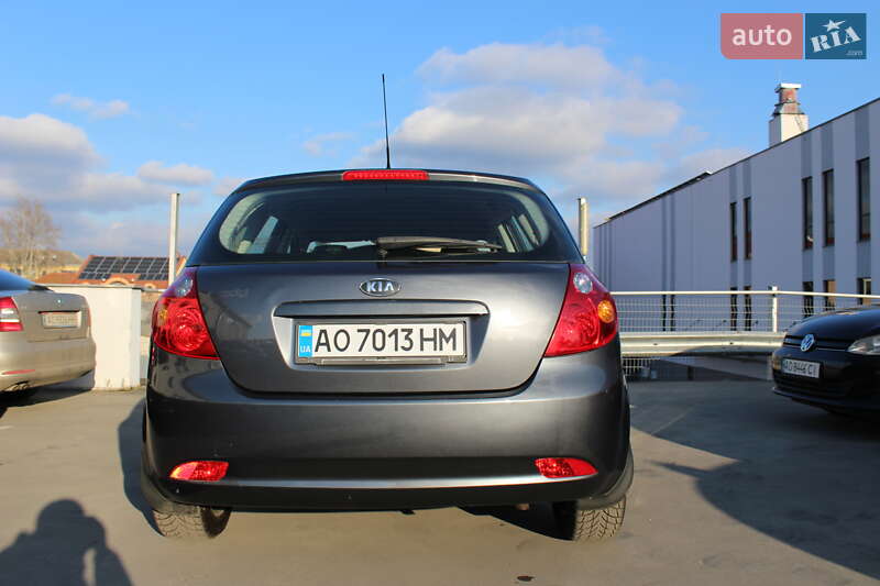 Хэтчбек Kia Ceed 2008 в Мукачево фото 2 Хэтчбек Kia Ceed 2008 в Мукачево