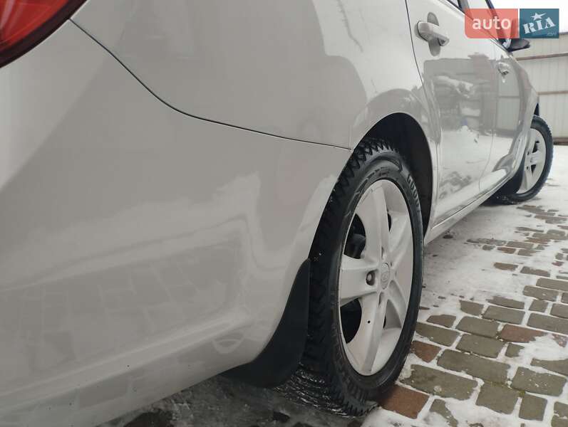 Универсал Kia Ceed 2009 в Дубно