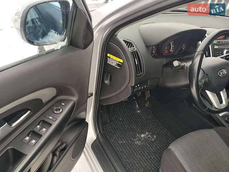 Универсал Kia Ceed 2009 в Дубно