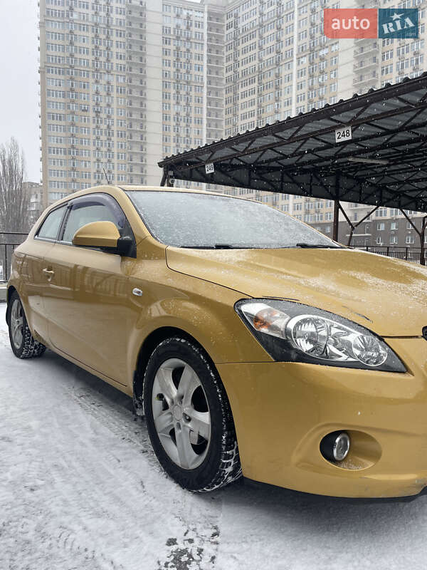 Хэтчбек Kia Ceed 2009 в Одессе фото 6 Хэтчбек Kia Ceed 2009 в Одессе