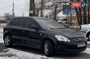 Хэтчбек Kia Ceed 2008 в Кривом Роге