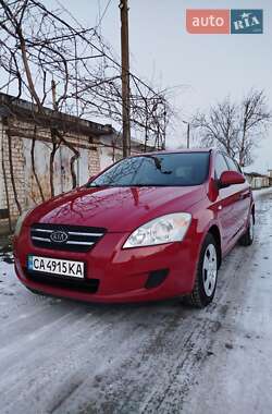 Хэтчбек Kia Ceed 2008 в Николаеве