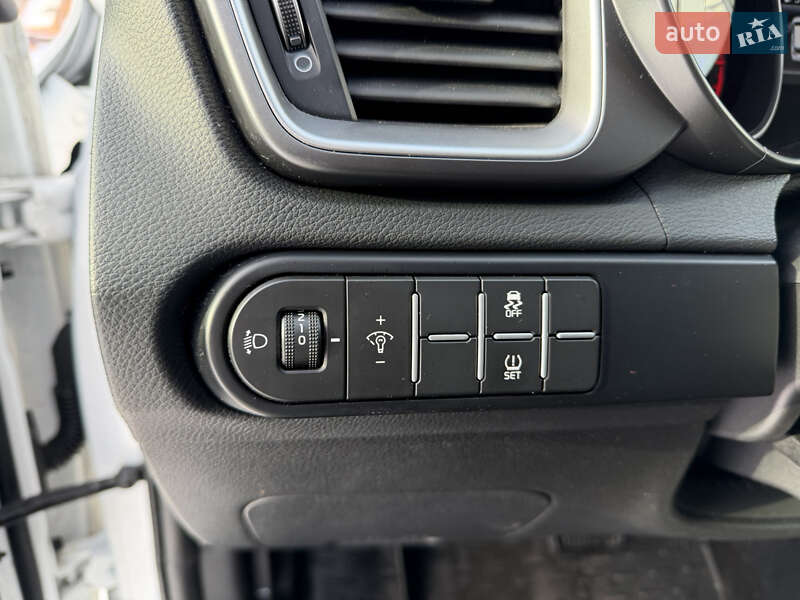 Универсал Kia Ceed 2023 в Киеве фото 10 Универсал Kia Ceed 2023 в Киеве