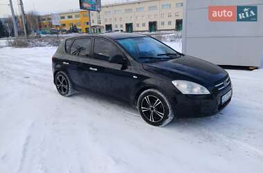 Хэтчбек Kia Ceed 2007 в Киеве