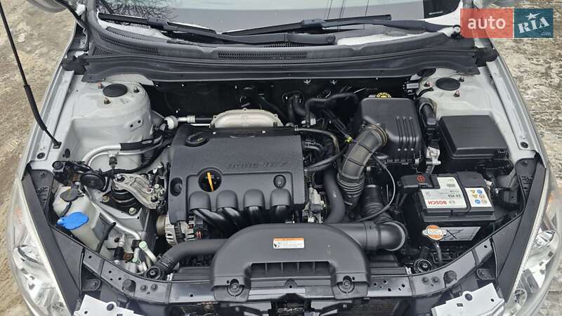 Универсал Kia Ceed 2008 в Каменском