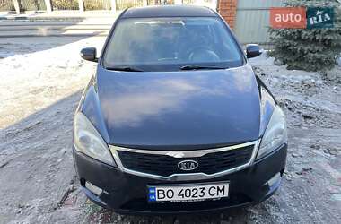 Хетчбек Kia Ceed 2010 в Хмельницькому