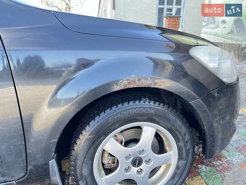 Хетчбек Kia Ceed 2010 в Хмельницькому фото 6 Хетчбек Kia Ceed 2010 в Хмельницькому