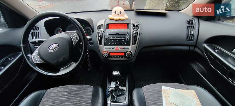 Универсал Kia Ceed 2008 в Демидовке