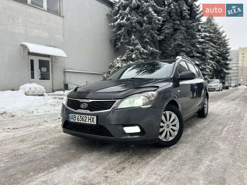2010 KIA Ceed, VIN U5YHB816AAL151933:plate — photo 1 (autoria)