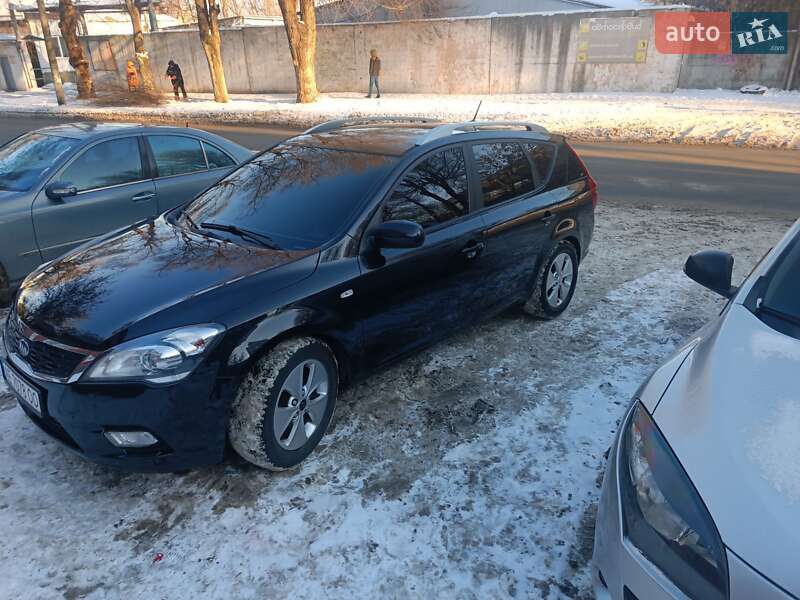 Універсал Kia Ceed 2010 в Дніпрі фото Універсал Kia Ceed 2010 в Дніпрі