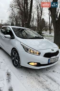 Хэтчбек Kia Ceed 2015 в Киеве