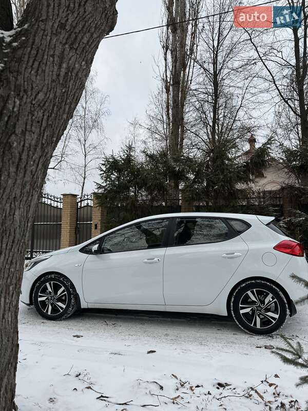 Хетчбек Kia Ceed 2015 в Києві фото 23 Хетчбек Kia Ceed 2015 в Києві