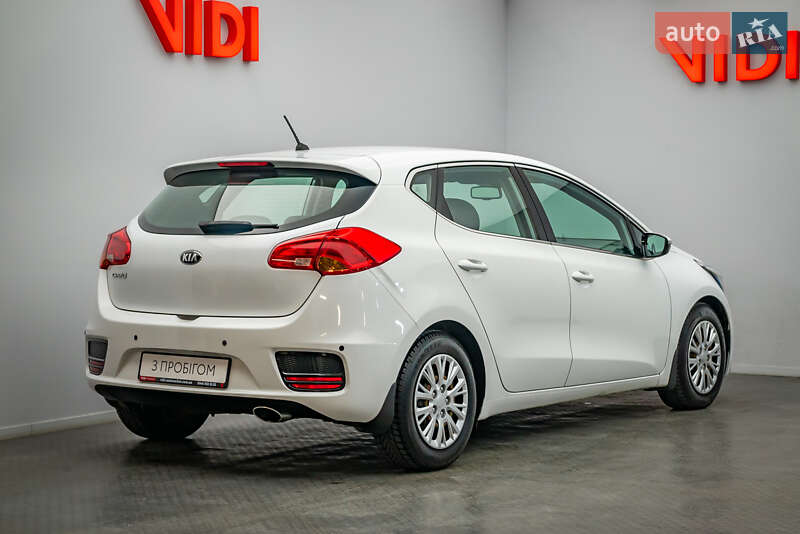 Хетчбек Kia Ceed 2016 в Києві