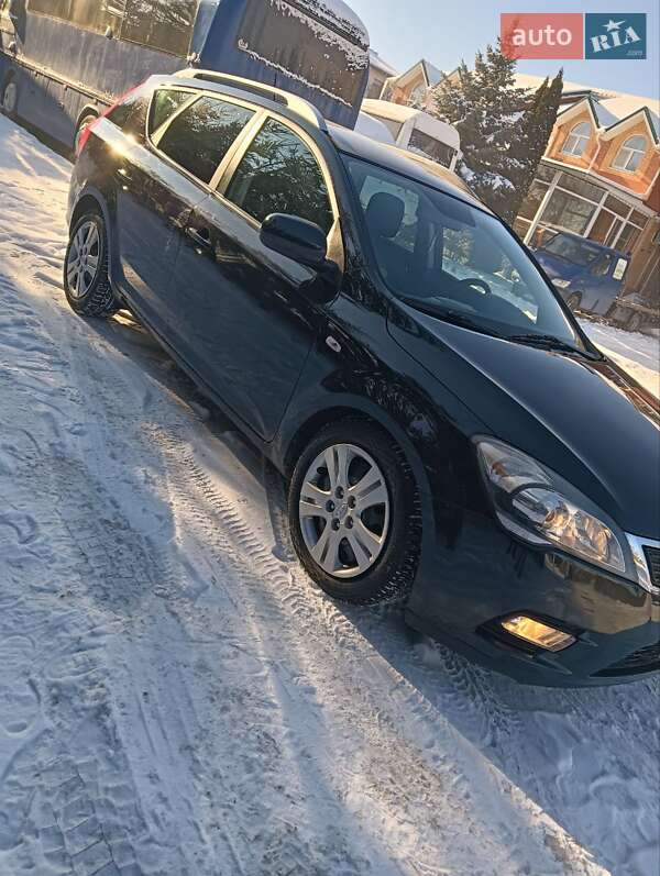 Универсал Kia Ceed 2010 в Виннице