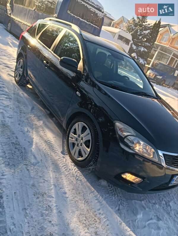 Универсал Kia Ceed 2010 в Виннице