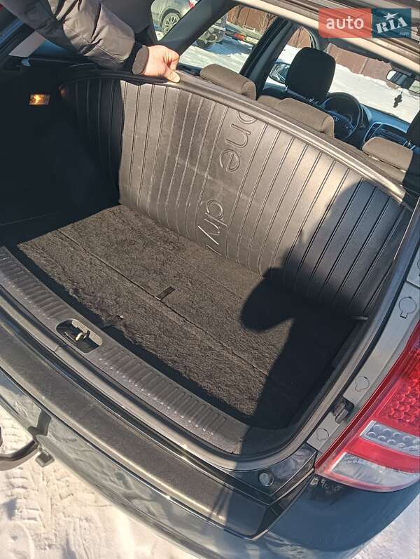 Универсал Kia Ceed 2010 в Виннице